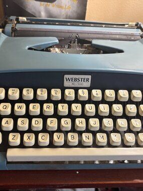 Vintage Webster XL-500 Typewriter